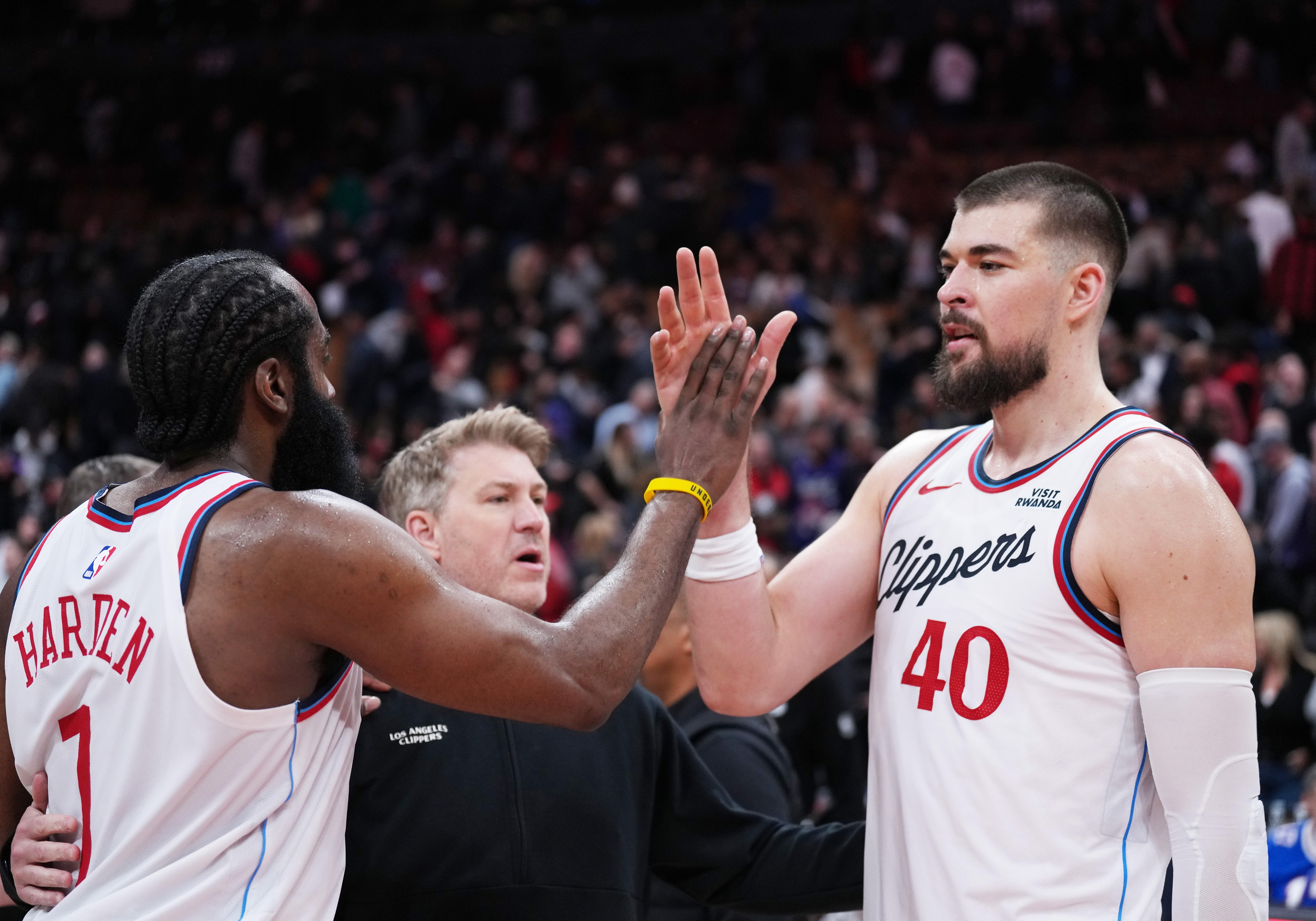 mk体育首页-哈登:我告诉祖巴茨需要他打出20分15板的表现 篮下要强硬终结